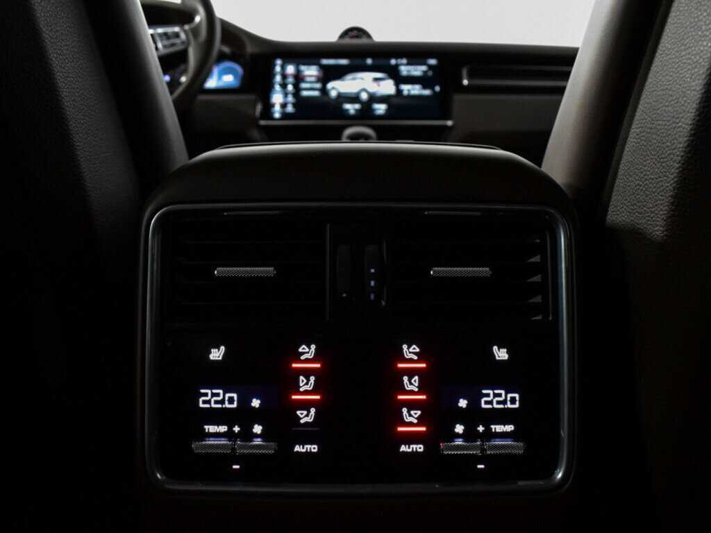 Купить Porsche Cayenne Turbo, 2018, 80 300 км, фото №22