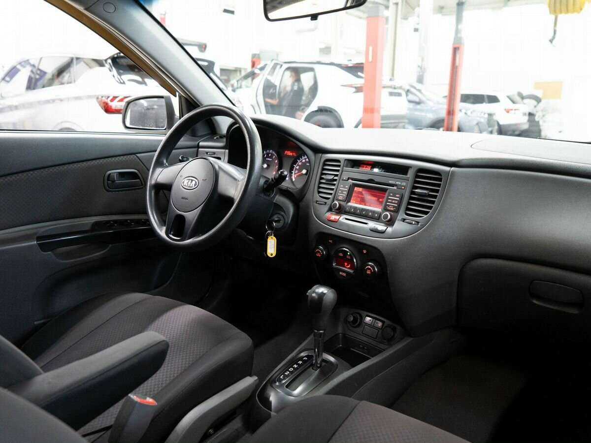 Купить Kia Rio, 2010, 198 000 км, фото №17
