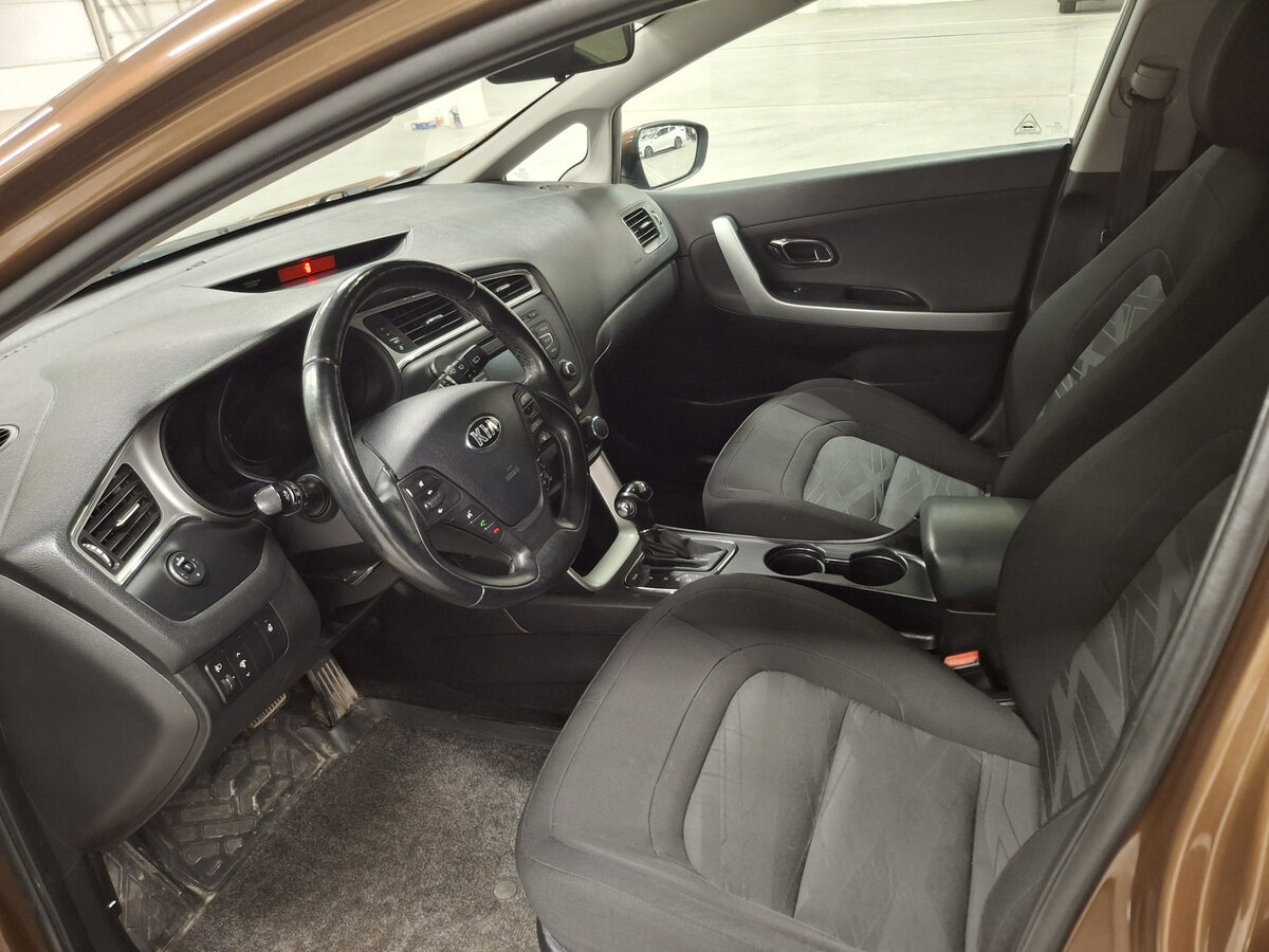 Купить Kia Ceed II Рестайлинг, 2015, 111 891 км, фото №15