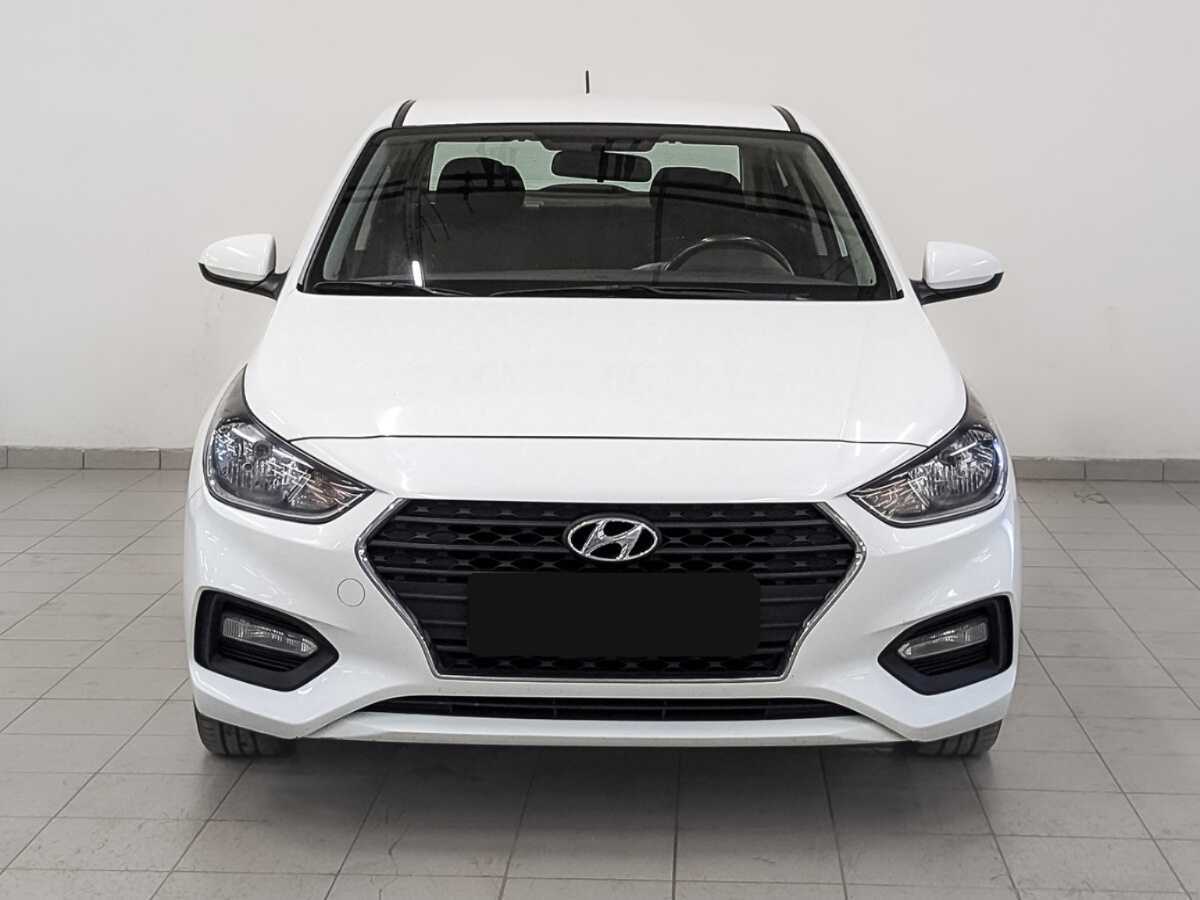 Купить Hyundai Solaris, 2017, 158 808 км, фото №2