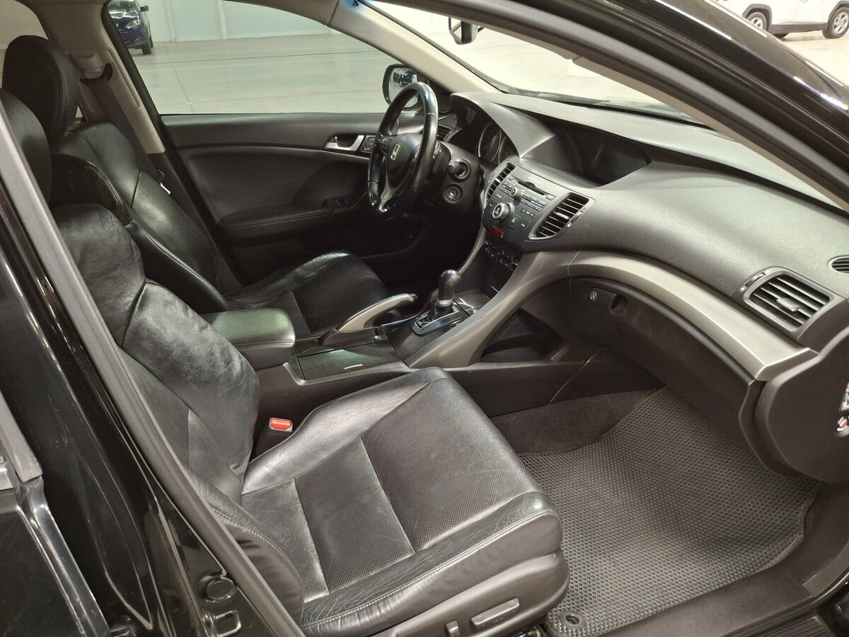 Купить Honda Accord VIII, 2009, 194 840 км, фото №11