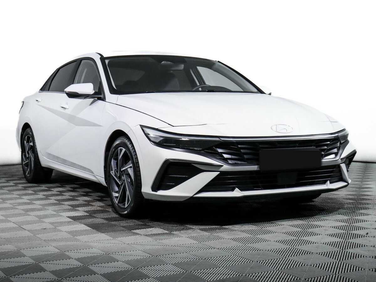 Купить Hyundai Elantra, 2023, 15 220 км, фото №3
