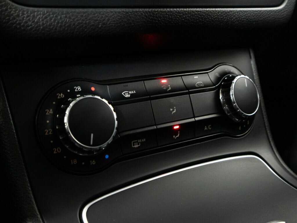 Купить Mercedes-Benz B-Класс 180, 2015, 133 764 км, фото №16