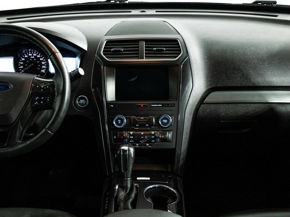 Купить Ford Explorer V Рестайлинг 2, 2018, 146 961 км, фото №12