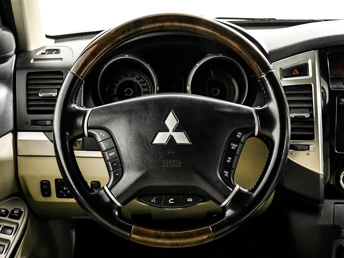 Купить Mitsubishi Pajero, 2017, 118 460 км, фото №12