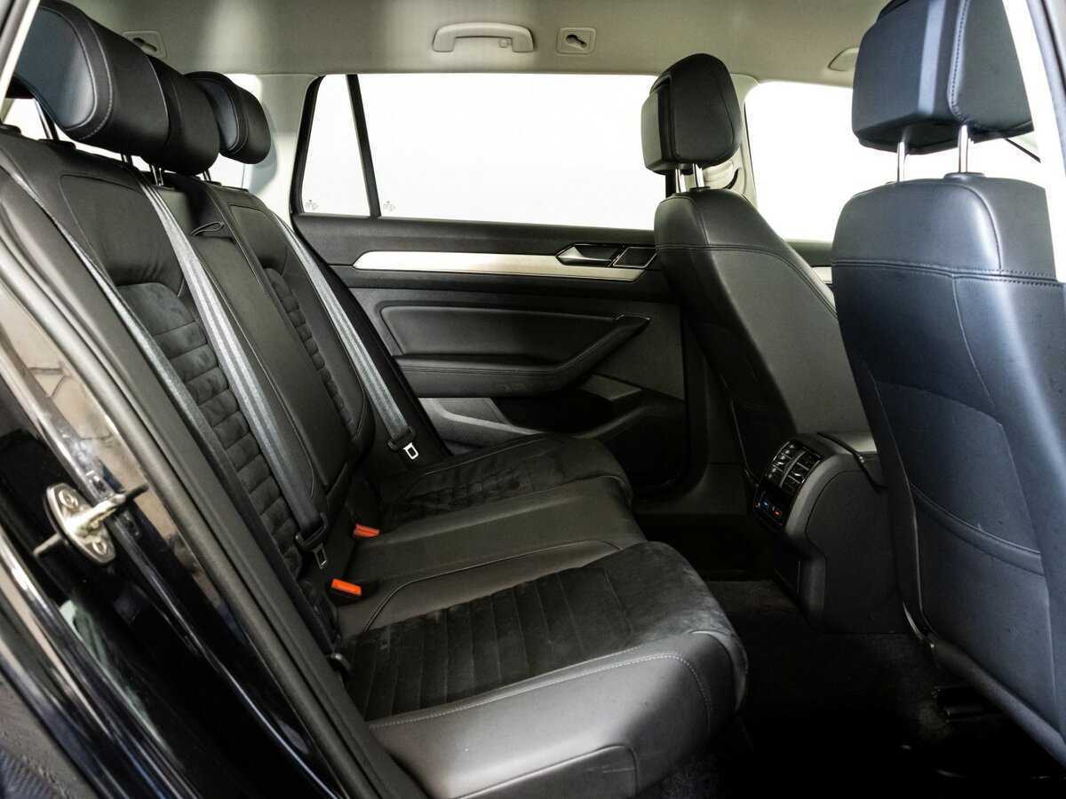 Купить Volkswagen Passat DSG7, 2018, 164 083 км, фото №19
