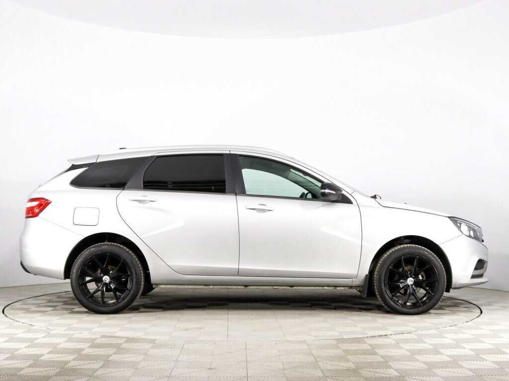 Купить Lada (ВАЗ) Vesta SW, 2018, 149 178 км, фото №2