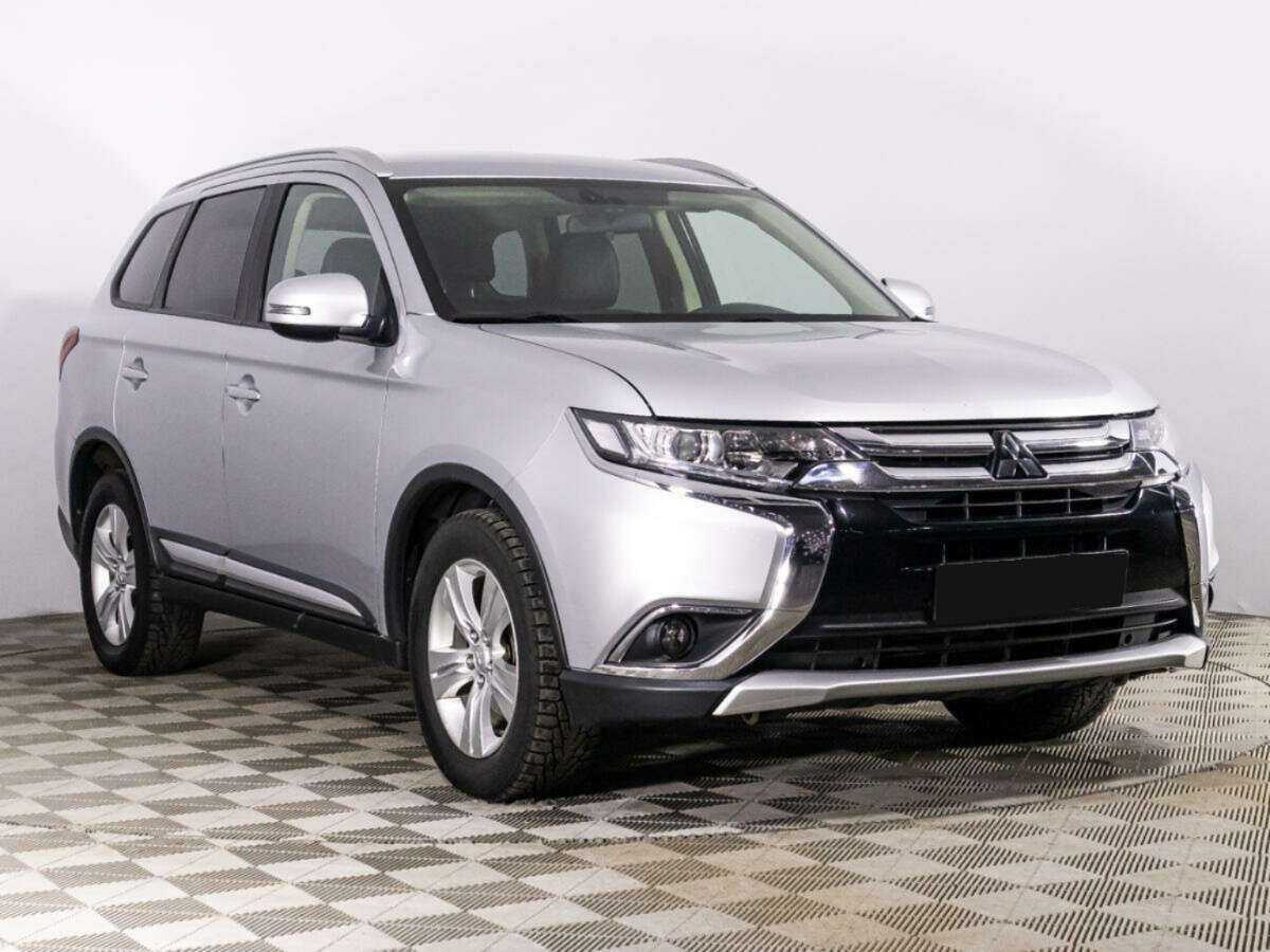Купить Mitsubishi Outlander, 2017, 75 290 км, фото №3