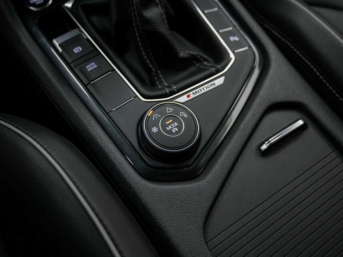 Купить Volkswagen Tiguan, 2022, 60 636 км, фото №20