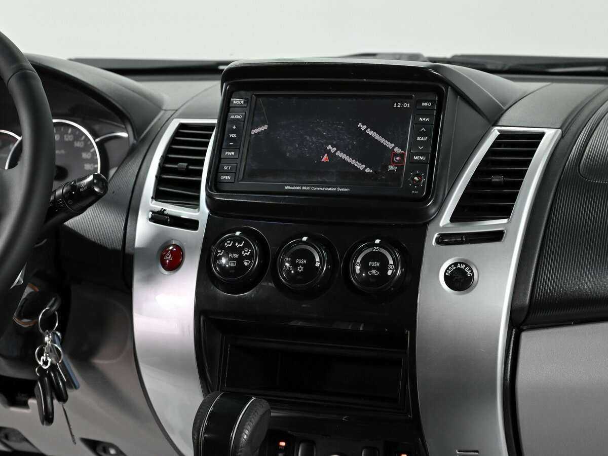 Купить Mitsubishi Pajero Sport, 2010, 143 000 км, фото №10