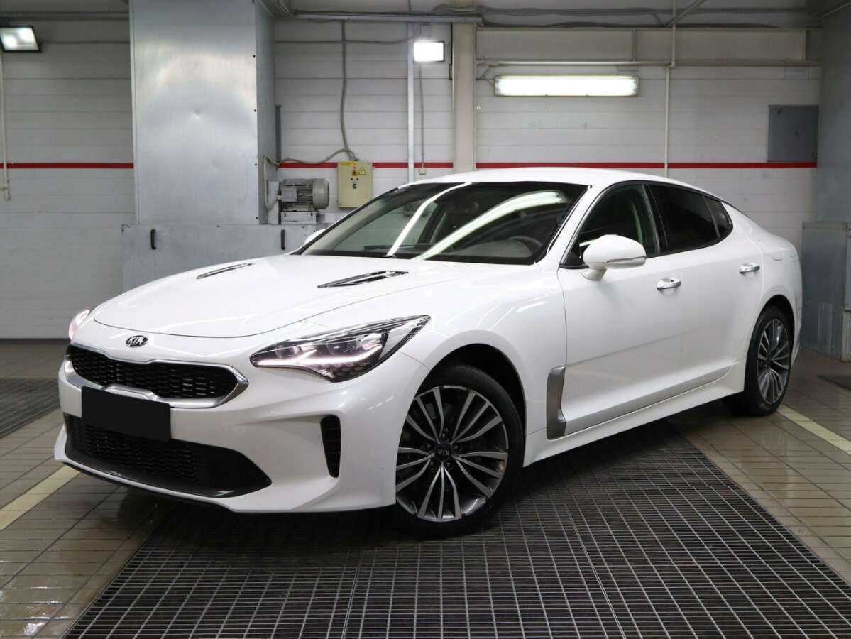 Купить Kia Stinger, 2018, 84 000 км, фото №1