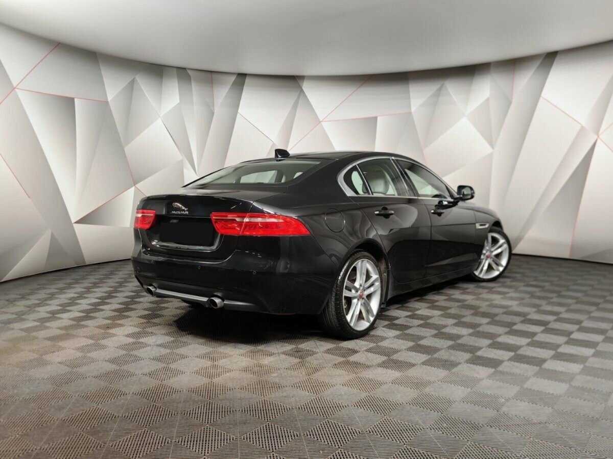 Купить Jaguar XE, 2017, 122 134 км, фото №2