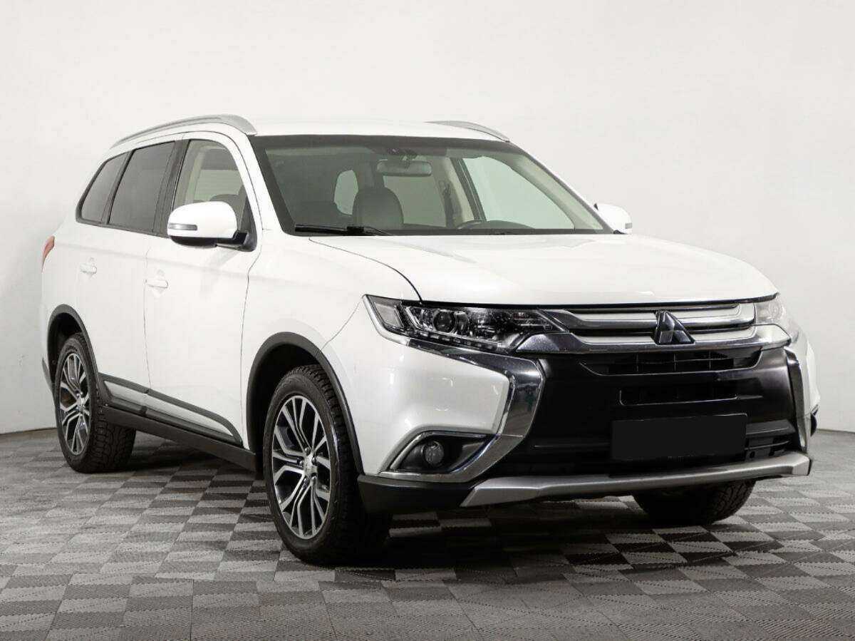 Купить Mitsubishi Outlander, 2017, 108 883 км, фото №3