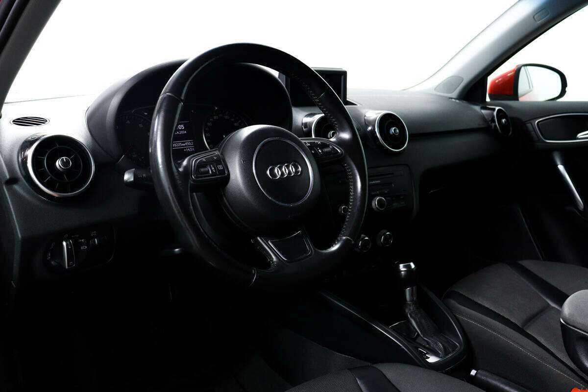 Купить Audi A1, 2010, 199 220 км, фото №13
