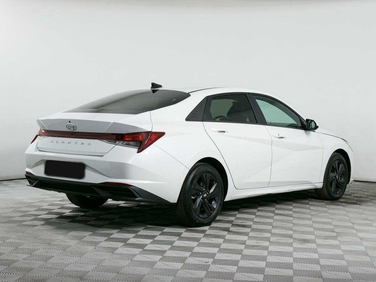Купить Hyundai Elantra, 2021, 43 735 км, фото №3