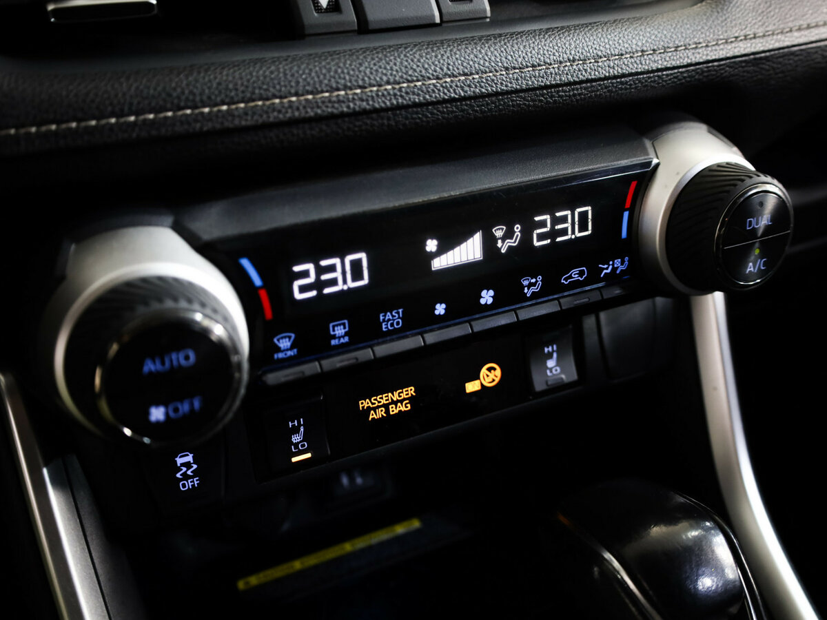 Купить Toyota RAV4 V (XA50), 2019, 191 803 км, фото №15