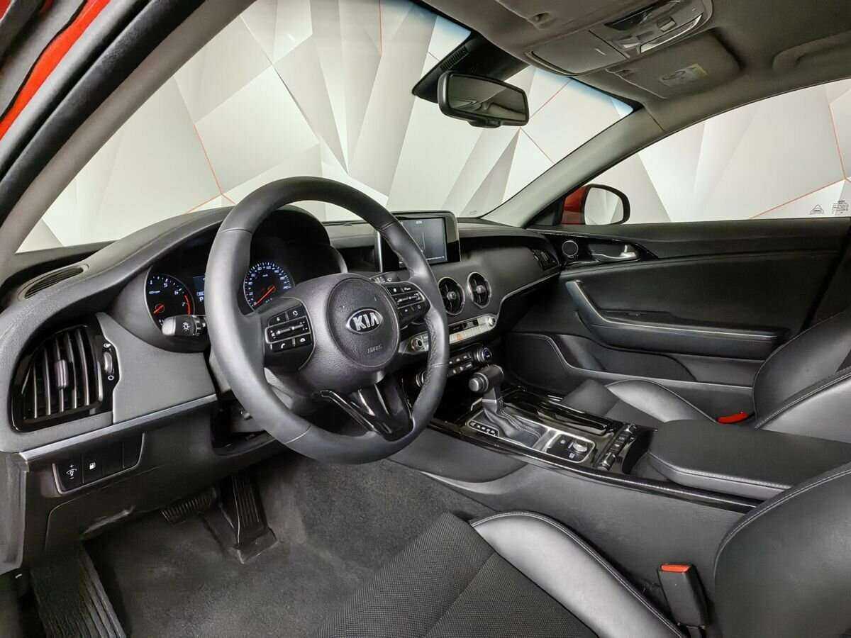 Купить Kia Stinger, 2020, 53 130 км, фото №14