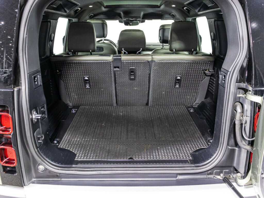 Купить Land Rover Defender 110, 2021, 42 303 км, фото №13