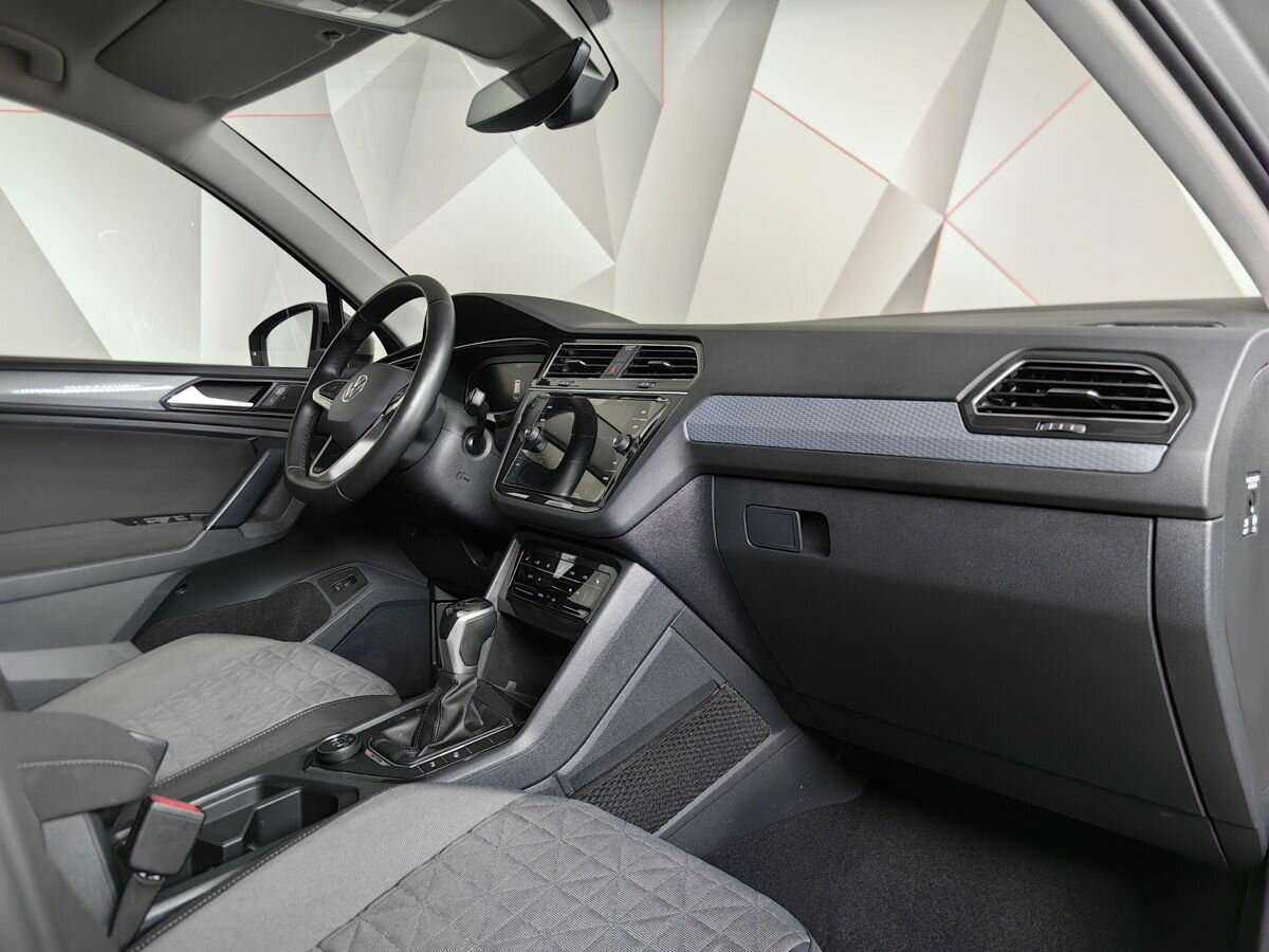 Купить Volkswagen Tiguan, 2021, 37 408 км, фото №9