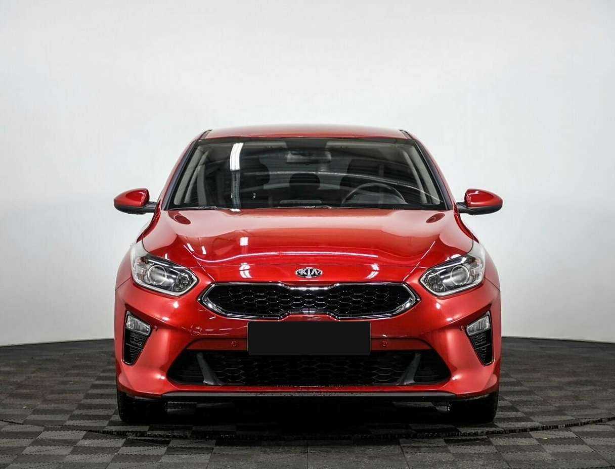 Купить Kia Ceed, 2018, 27 000 км, фото №2