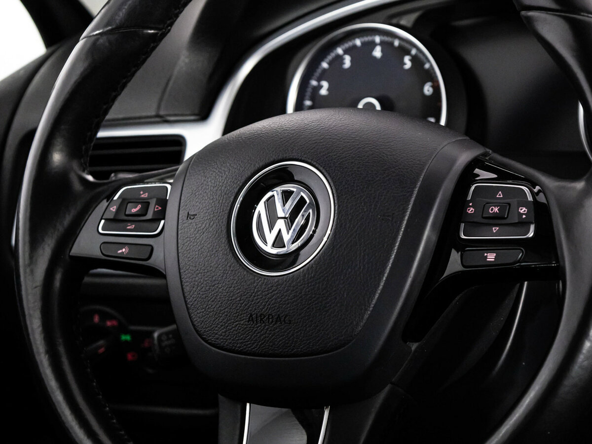 Купить Volkswagen Touareg II, 2012, 127 785 км, фото №9
