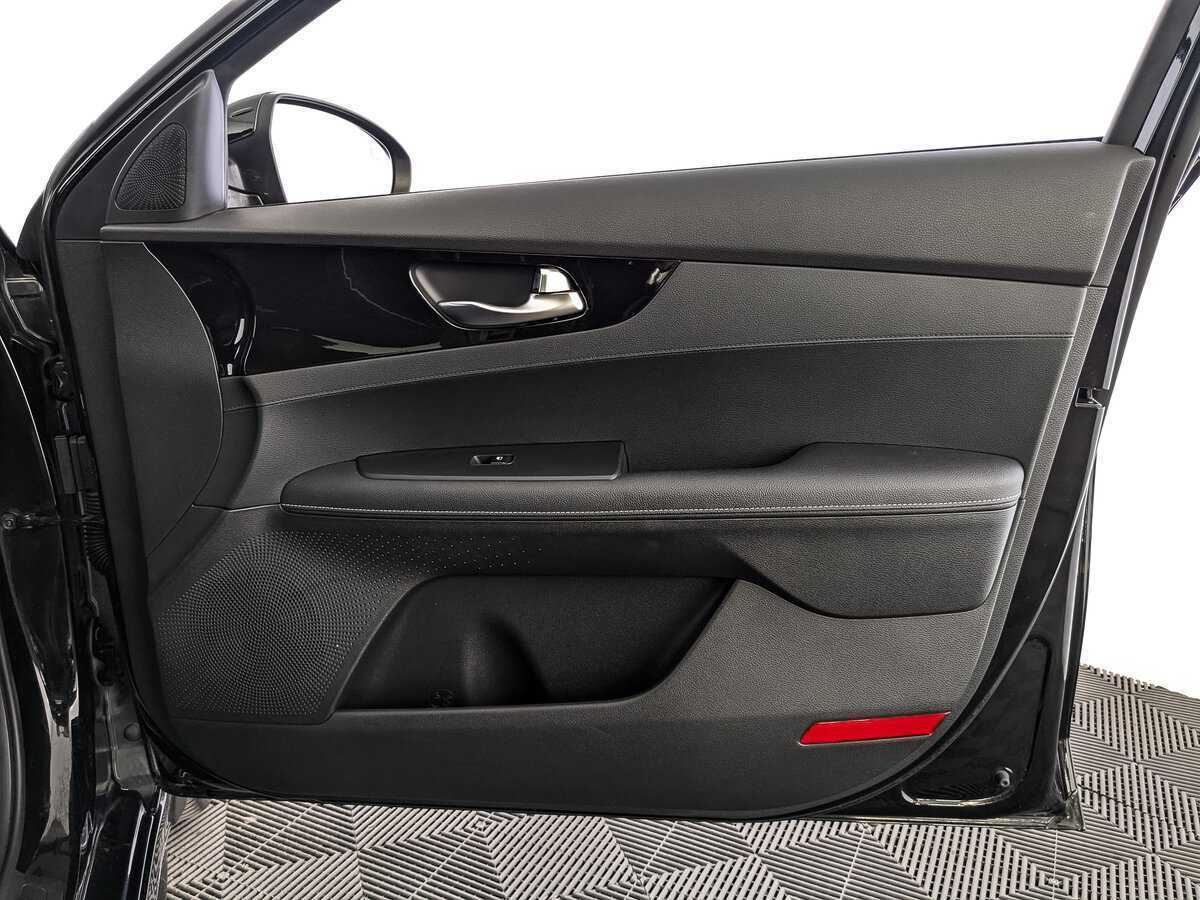 Купить Kia Cerato, 2021, 12 418 км, фото №20