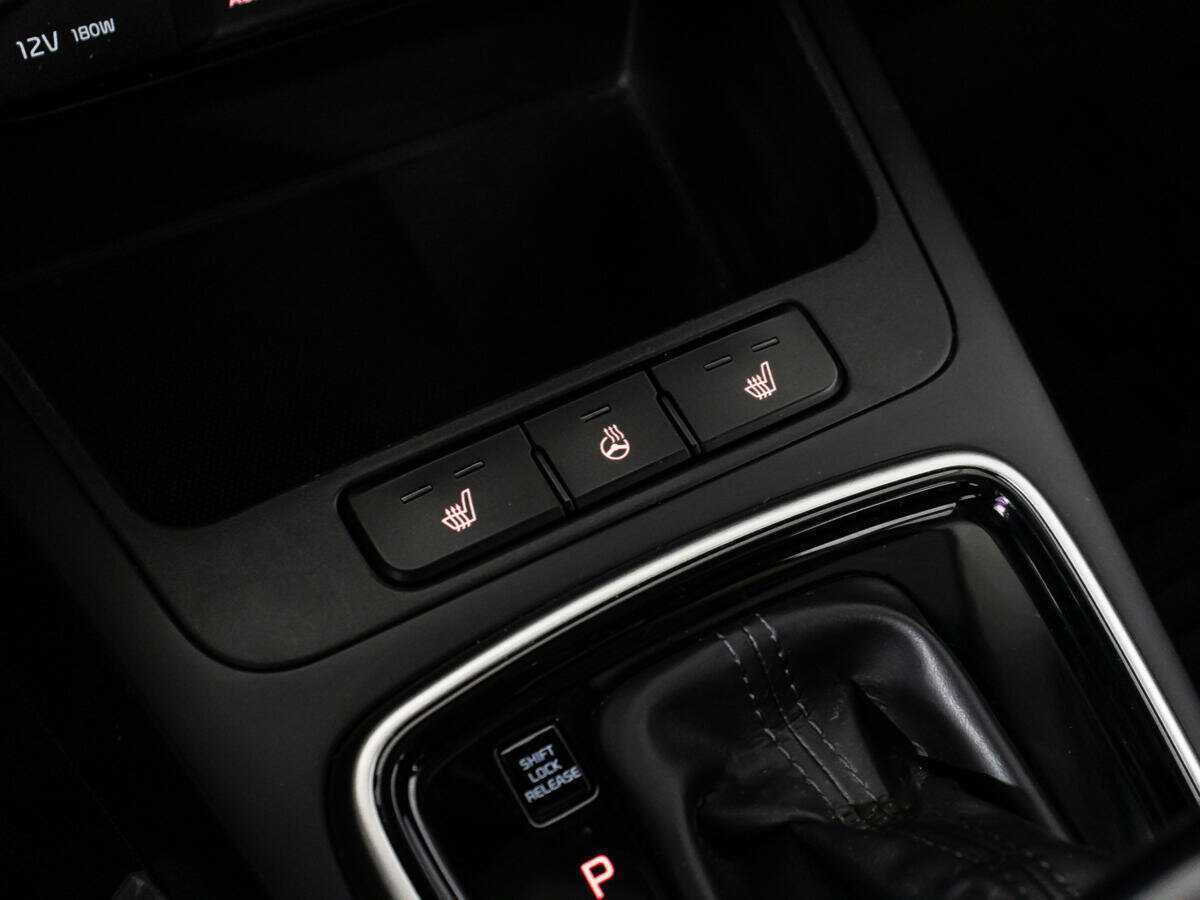 Купить Kia Rio, 2017, 114 409 км, фото №2