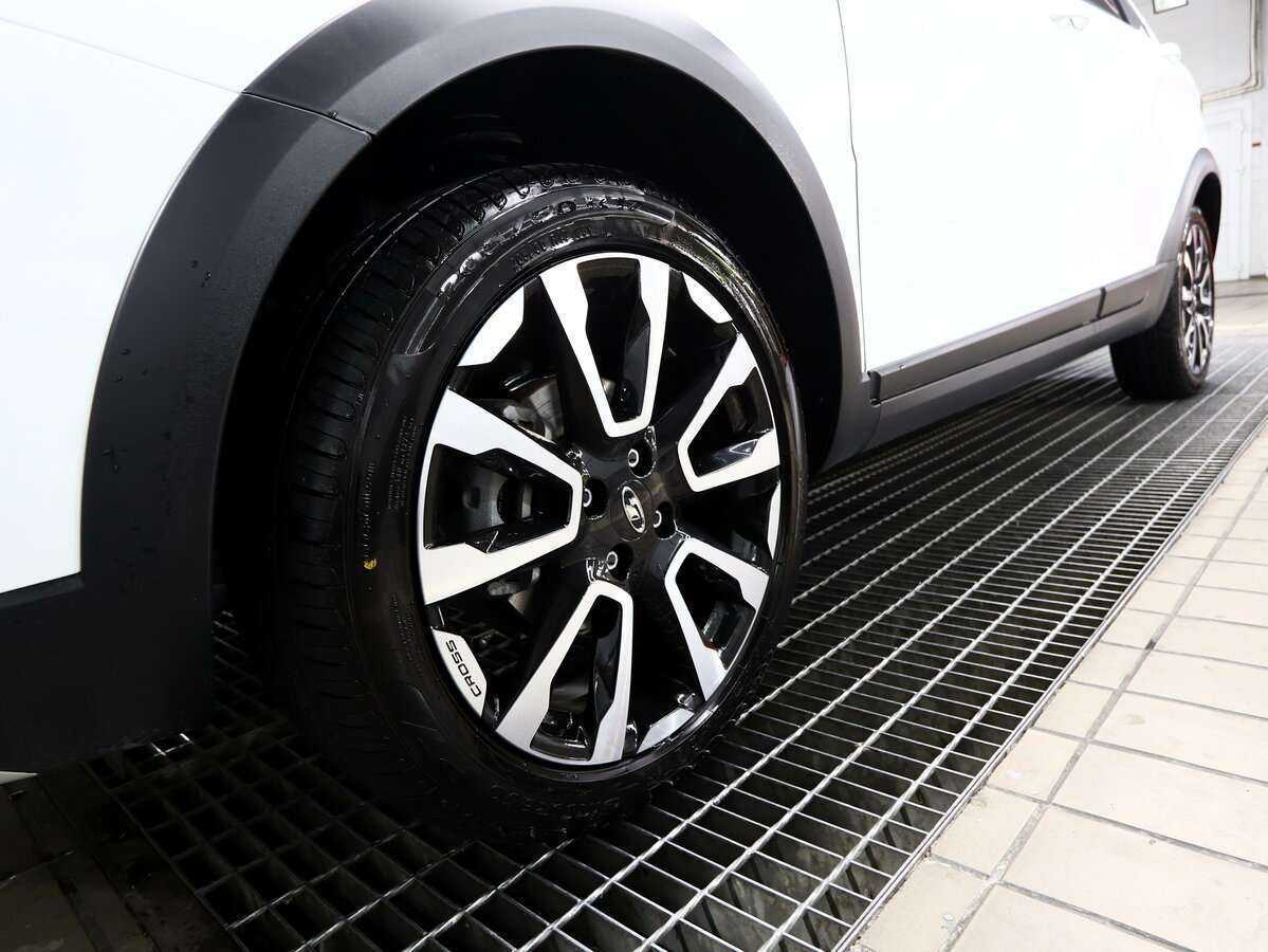 Купить Lada (ВАЗ) Vesta Cross, 2023, 5 300 км, фото №14