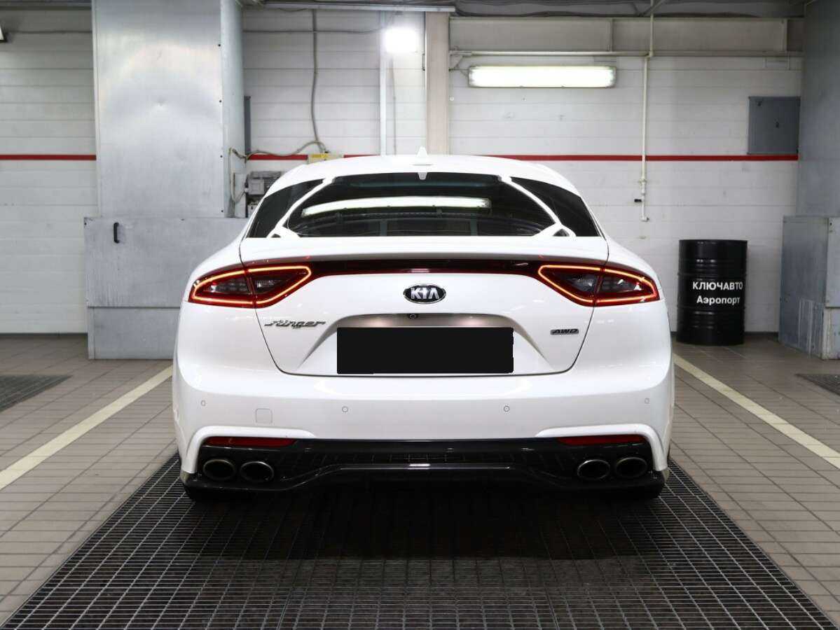 Купить Kia Stinger, 2018, 84 000 км, фото №4