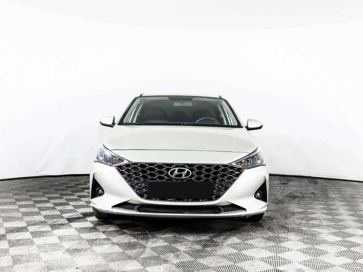 Купить Hyundai Solaris, 2020, 97 828 км, фото №2