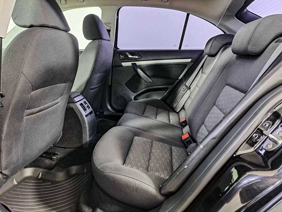 Купить Skoda Octavia, 2011, 186 631 км, фото №8