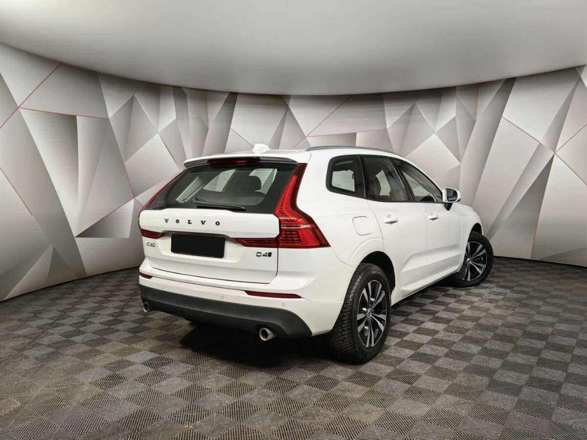 Купить Volvo XC60, 2019, 108 731 км, фото №2