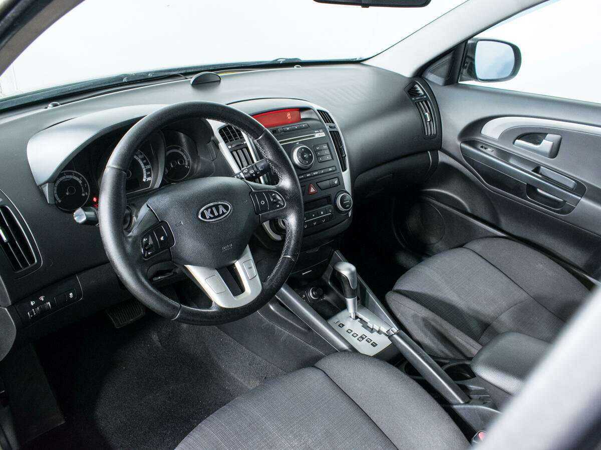 Купить Kia Ceed, 2011, 218 117 км, фото №13