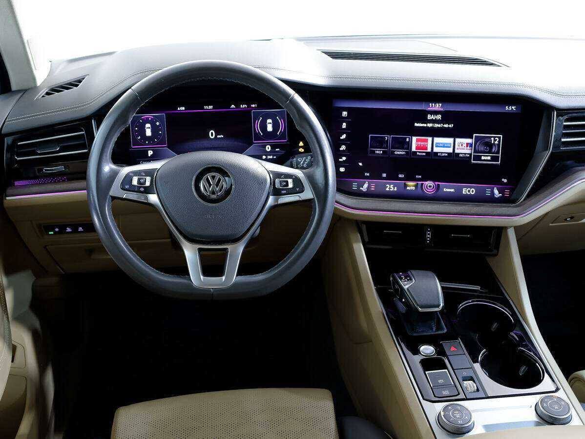 Купить Volkswagen Touareg, 2020, 100 050 км, фото №9