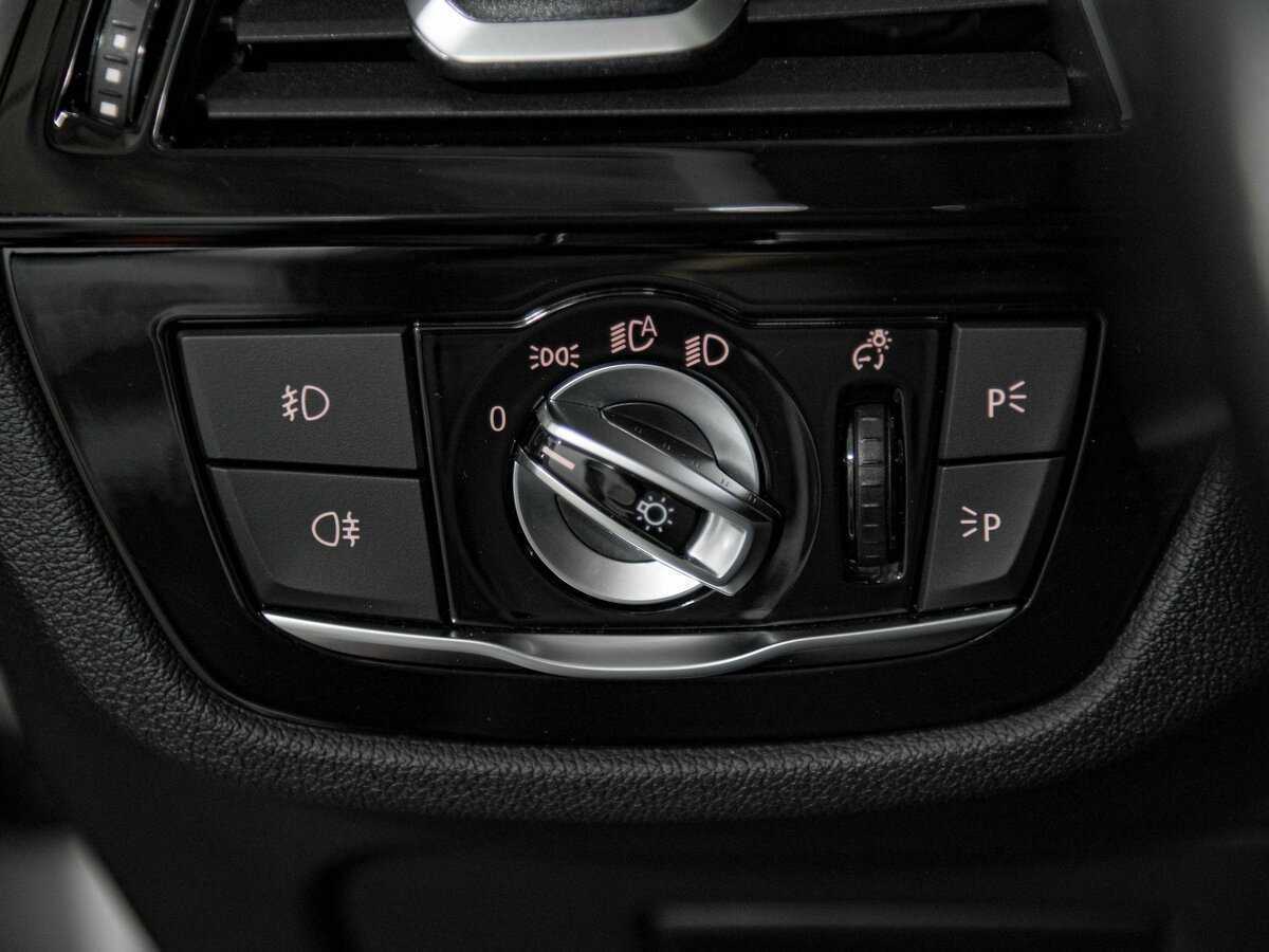 Купить BMW 5 серии 520d xDrive, 2018, 139 124 км, фото №16