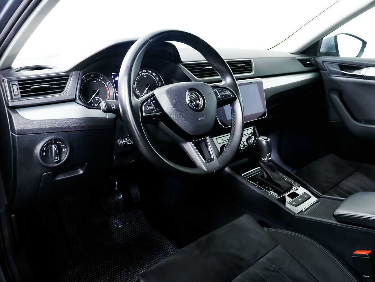 Купить Skoda Superb, 2017, 76 243 км, фото №11