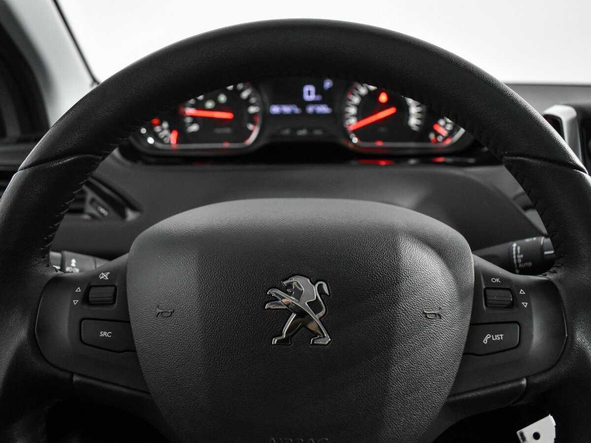 Купить Peugeot 208, 2014, 68 000 км, фото №21