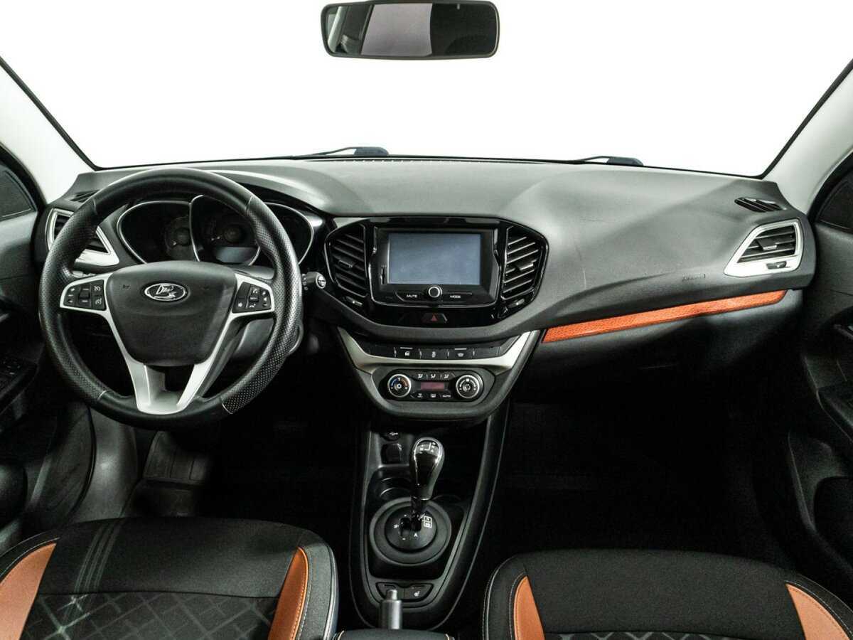 Купить Lada (ВАЗ) Vesta SW Cross, 2018, 107 231 км, фото №13