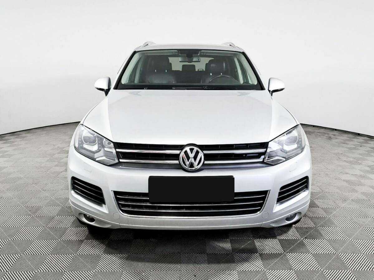 Купить Volkswagen Touareg, 2012, 163 000 км, фото №2