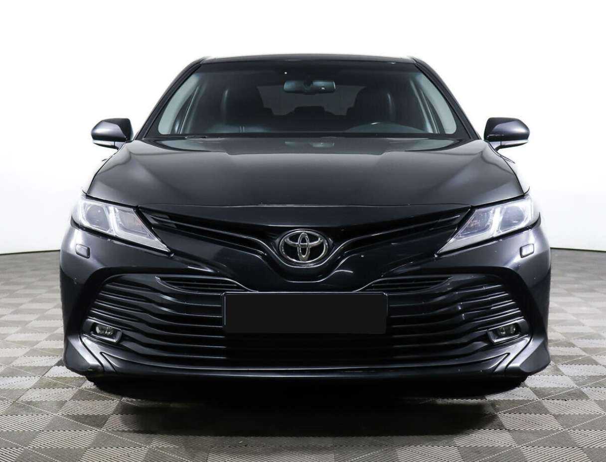 Купить Toyota Camry, 2018, 120 635 км, фото №2
