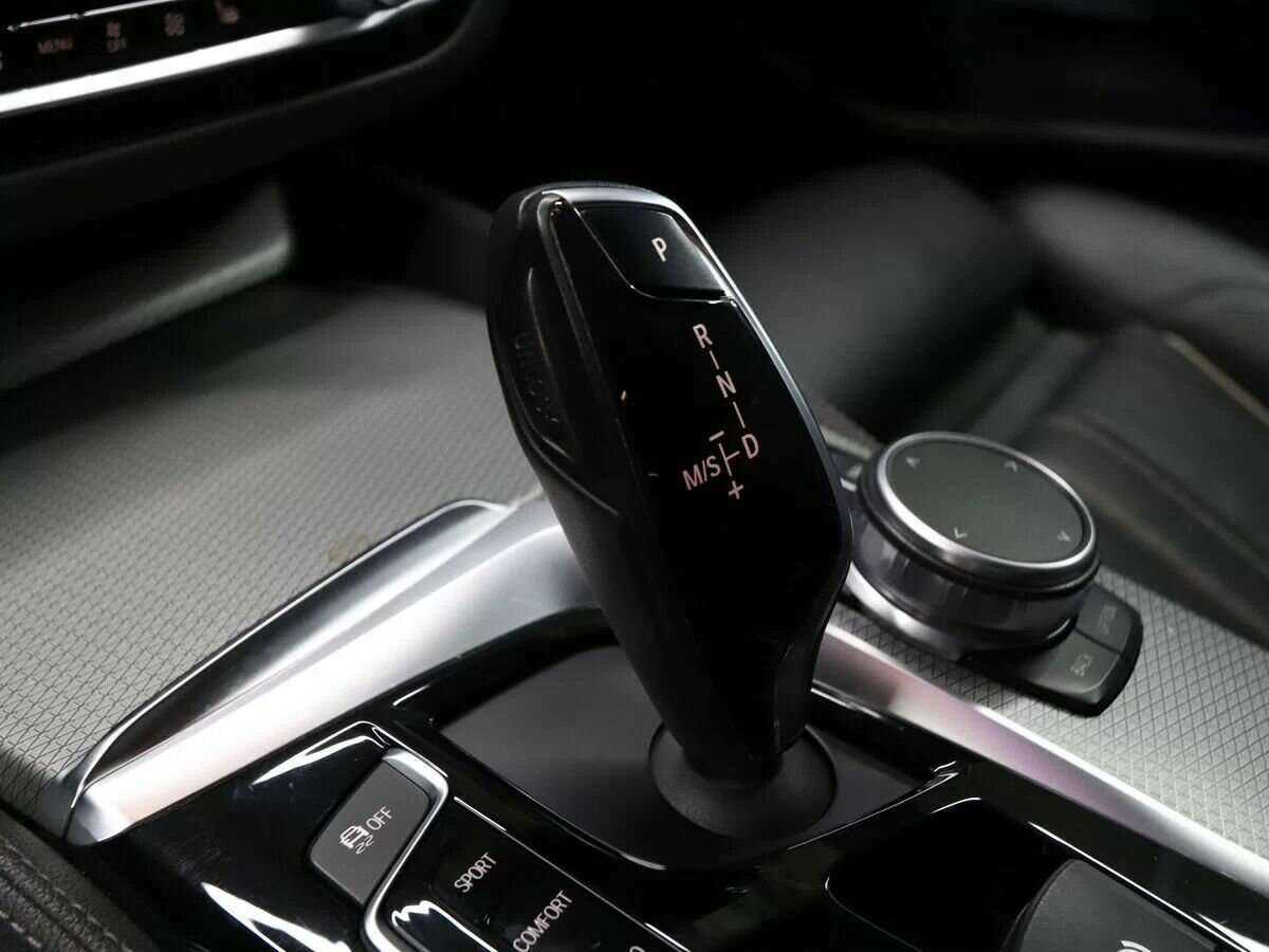 Купить BMW 5 серии 530d xDrive, 2018, 150 000 км, фото №10