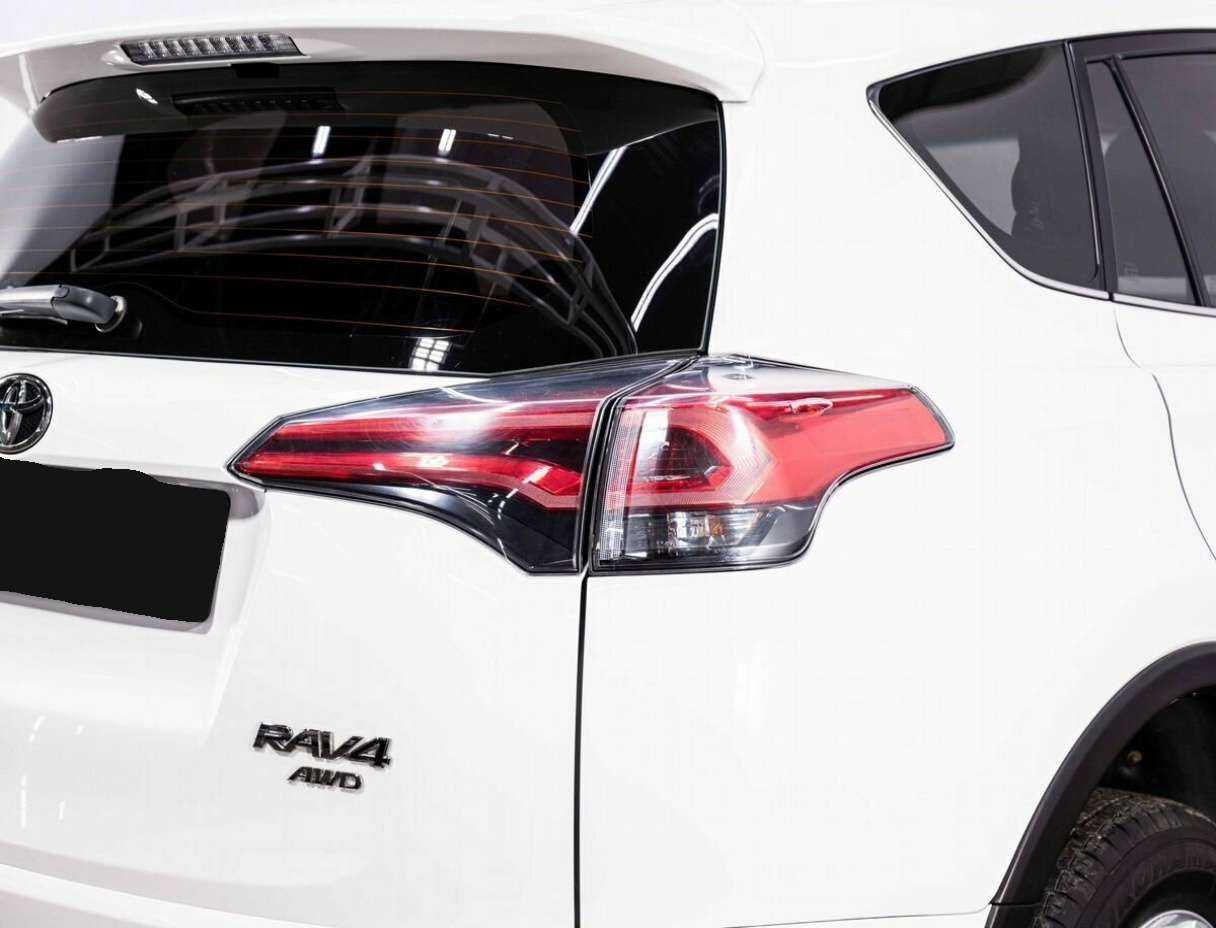 Купить Toyota RAV4, 2017, 67 000 км, фото №28