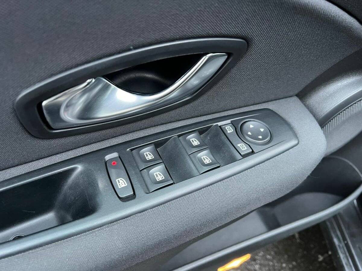 Купить Renault Fluence I, 2010, 206 385 км, фото №15