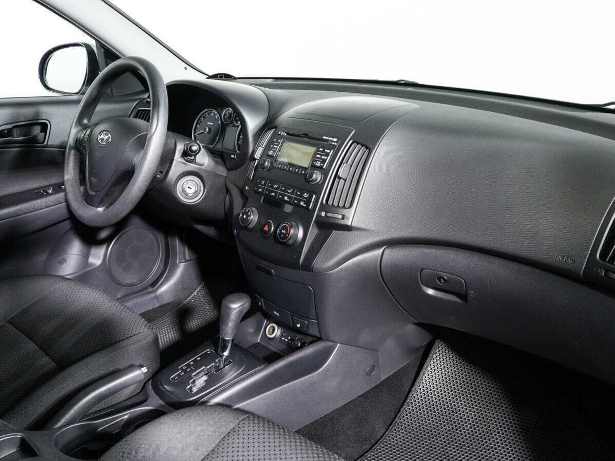 Купить Hyundai i30, 2010, 74 156 км, фото №7