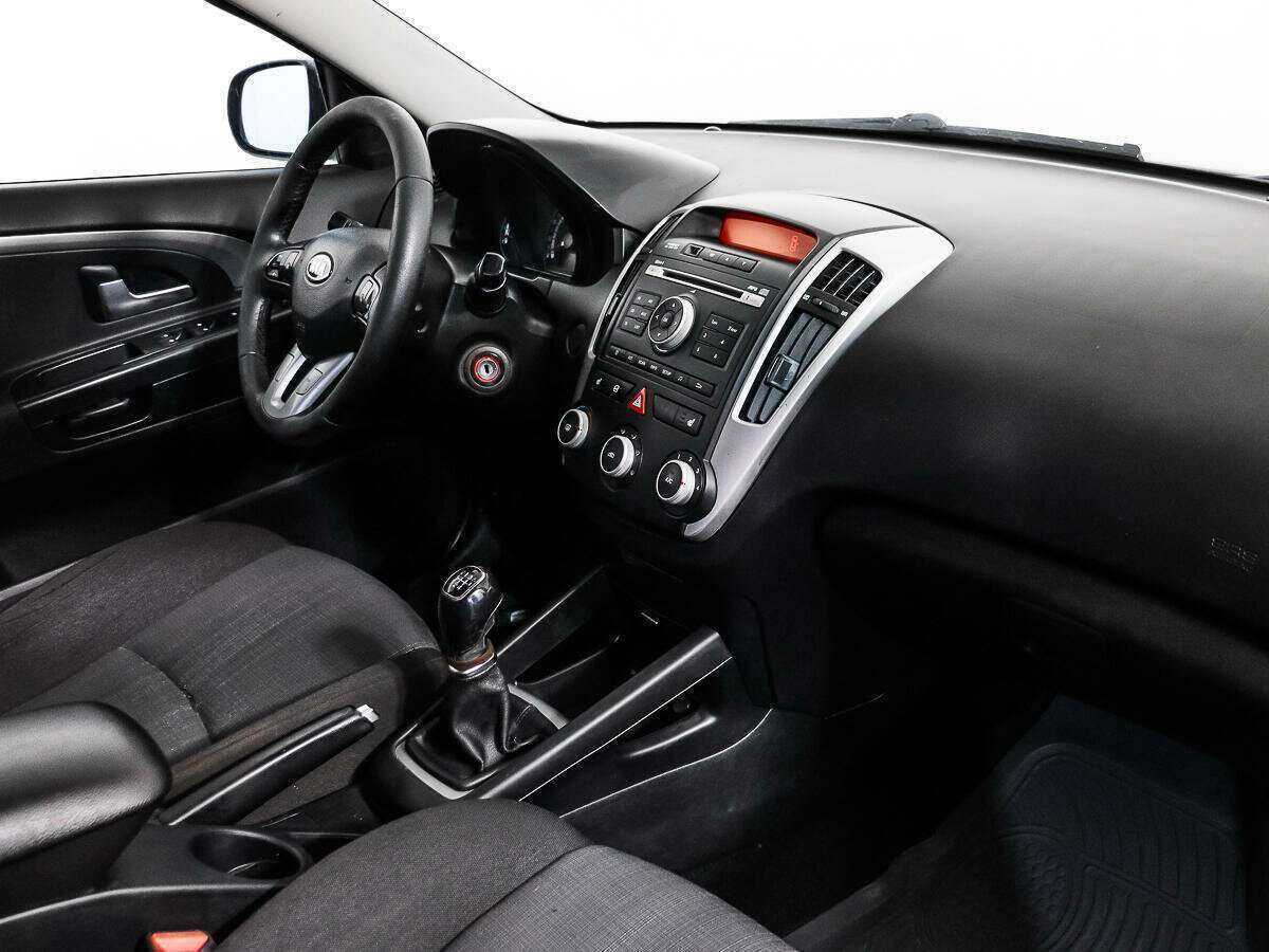 Купить Kia Ceed, 2010, 185 881 км, фото №11