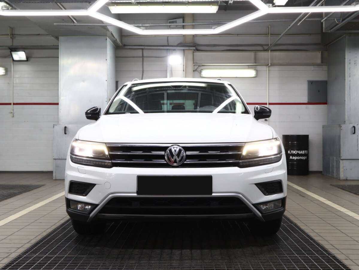 Купить Volkswagen Tiguan, 2019, 81 000 км, фото №3