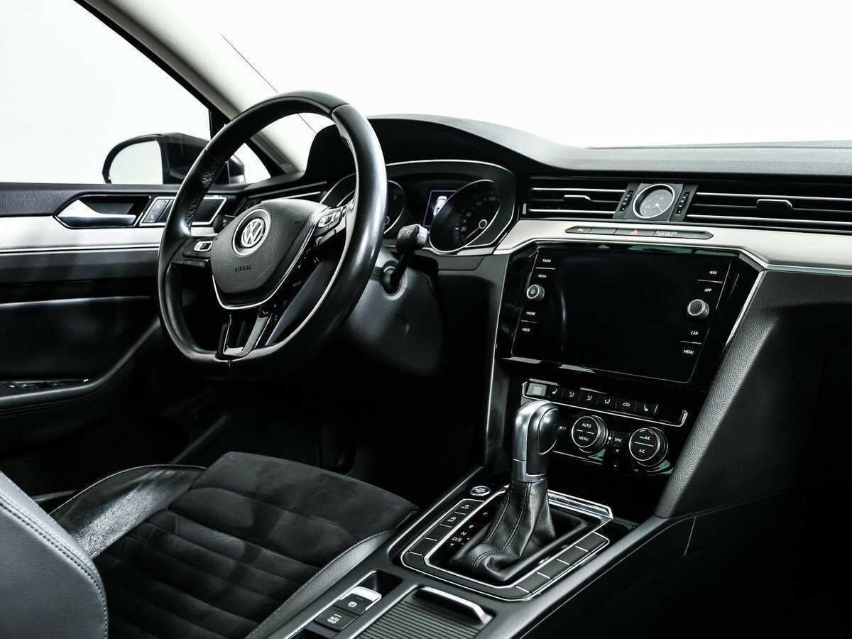 Купить Volkswagen Passat DSG6, 2018, 174 000 км, фото №9