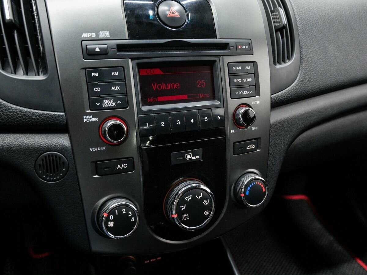 Купить Kia Cerato 6-speed, 2011, 168 773 км, фото №19