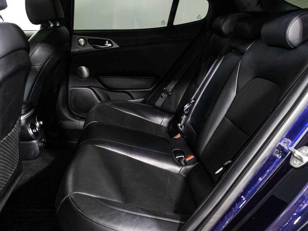 Купить Kia Stinger, 2018, 111 335 км, фото №10