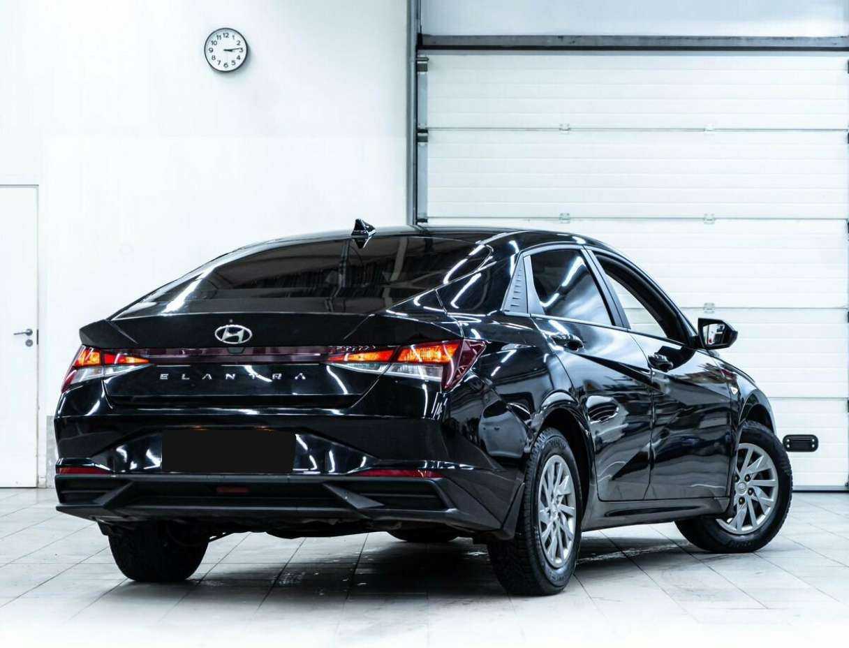 Купить Hyundai Elantra, 2021, 61 830 км, фото №3